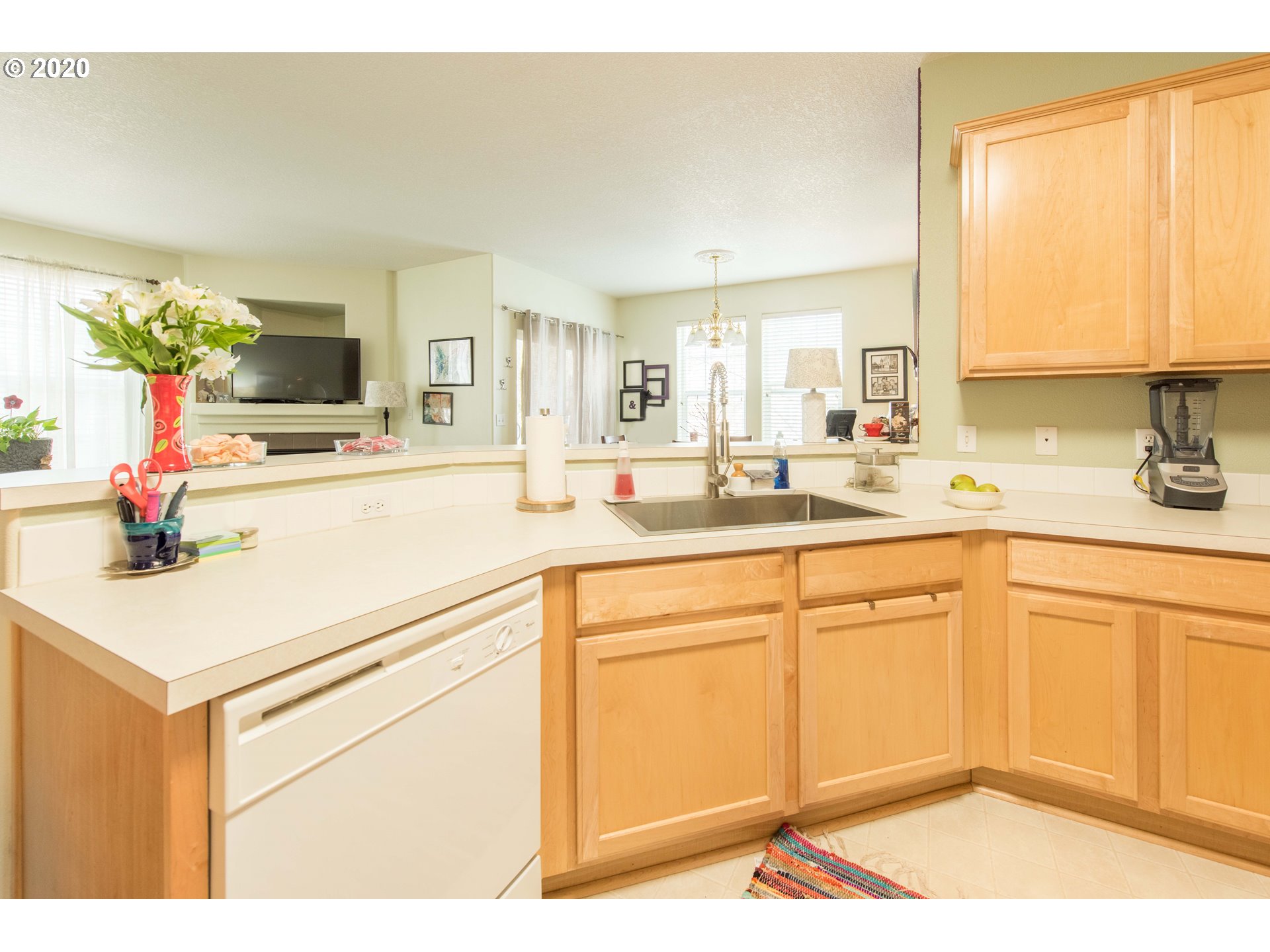7275 Southwest Manor Way, Unit C Aloha, OR 97078 - Photo 10 of 17 Gallery Image 10