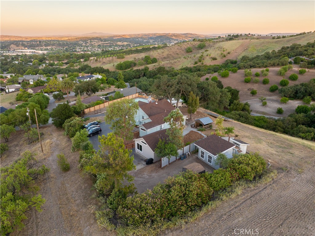549 Derby Lane Paso Robles, CA 93446 - Photo 2 of 66