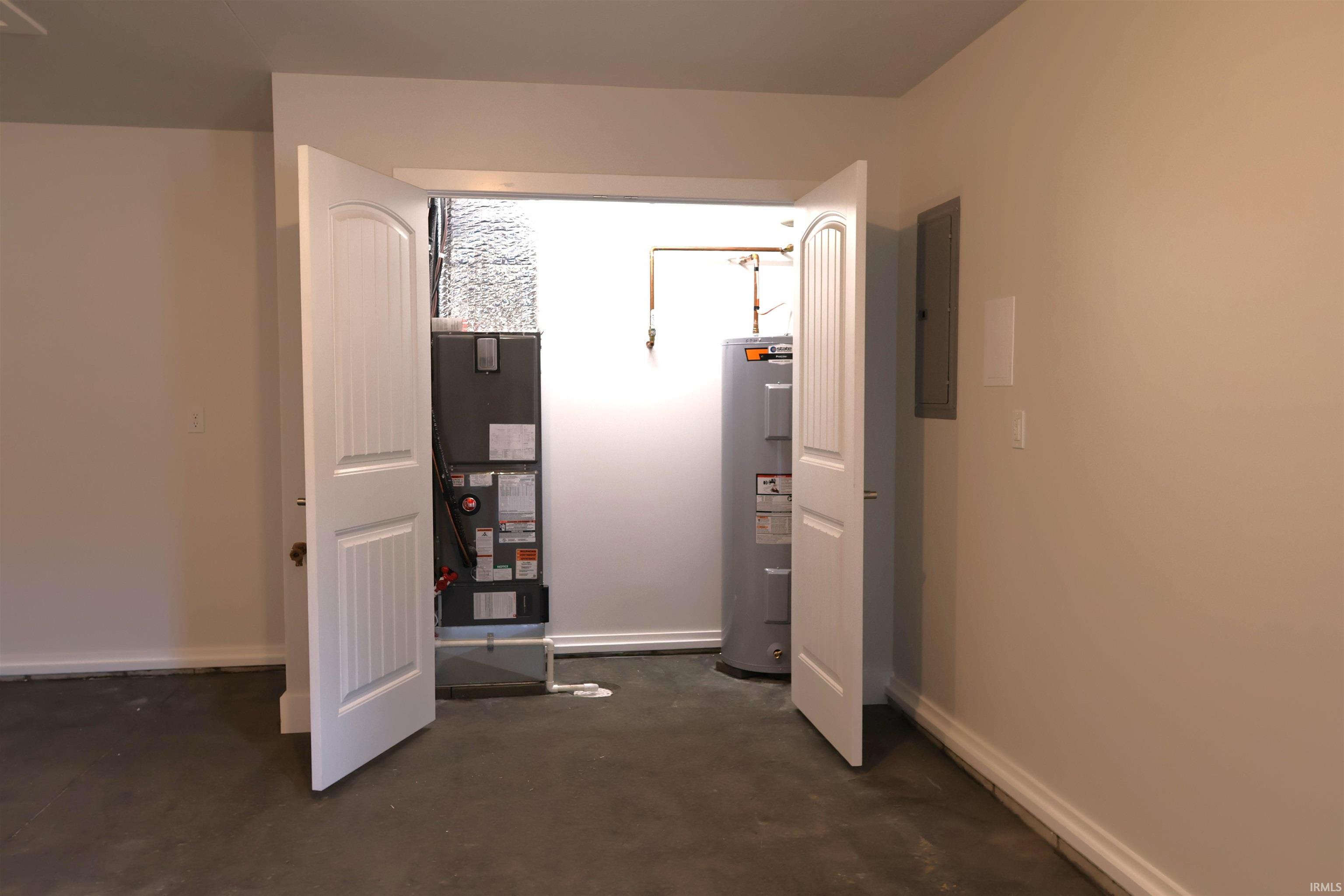 7 Beacon Way Washington, IN 47501 - Photo 29 of 36 Gallery Image 29