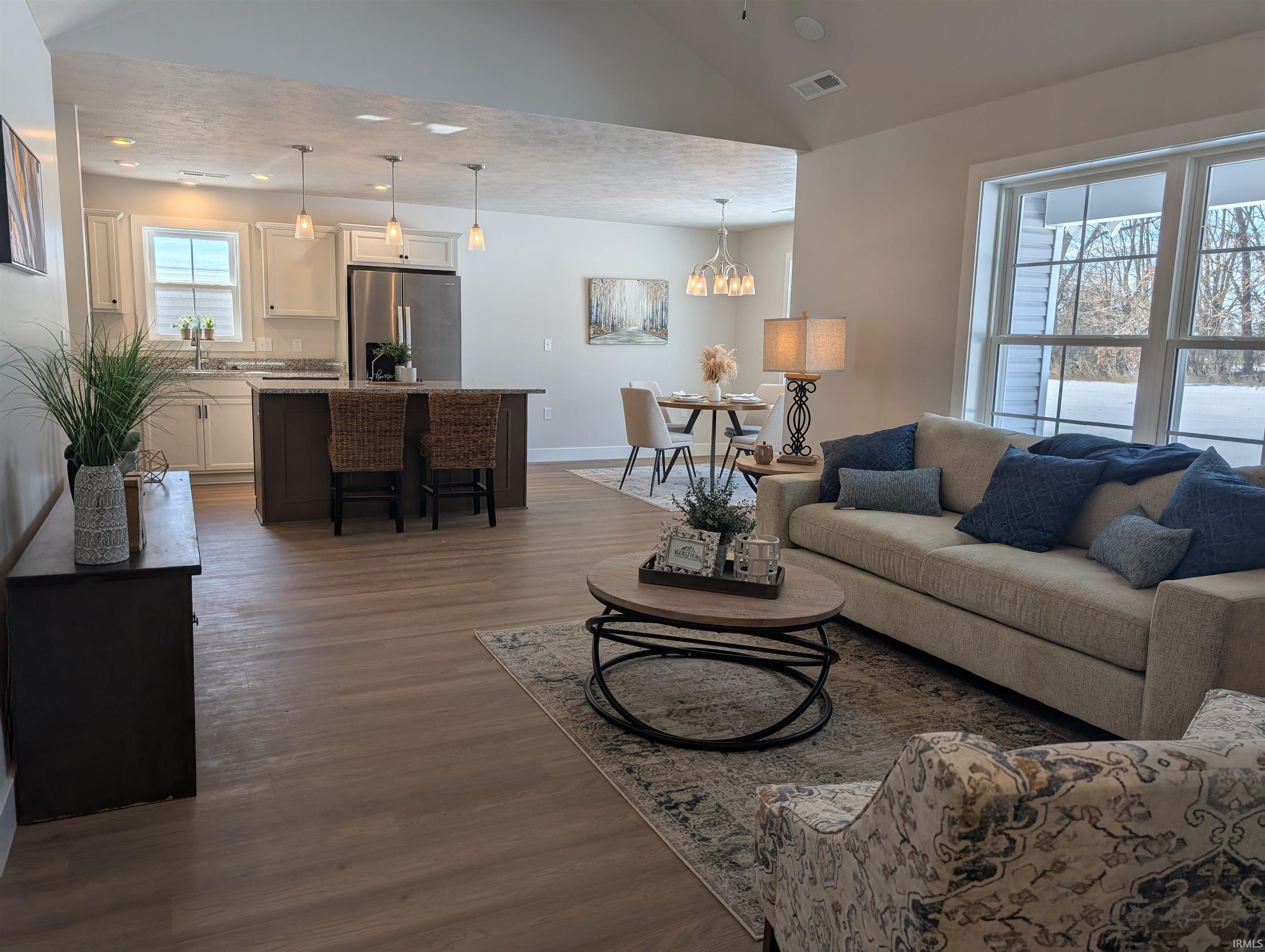 7 Beacon Way Washington, IN 47501 - Photo 4 of 36 Gallery Image 4