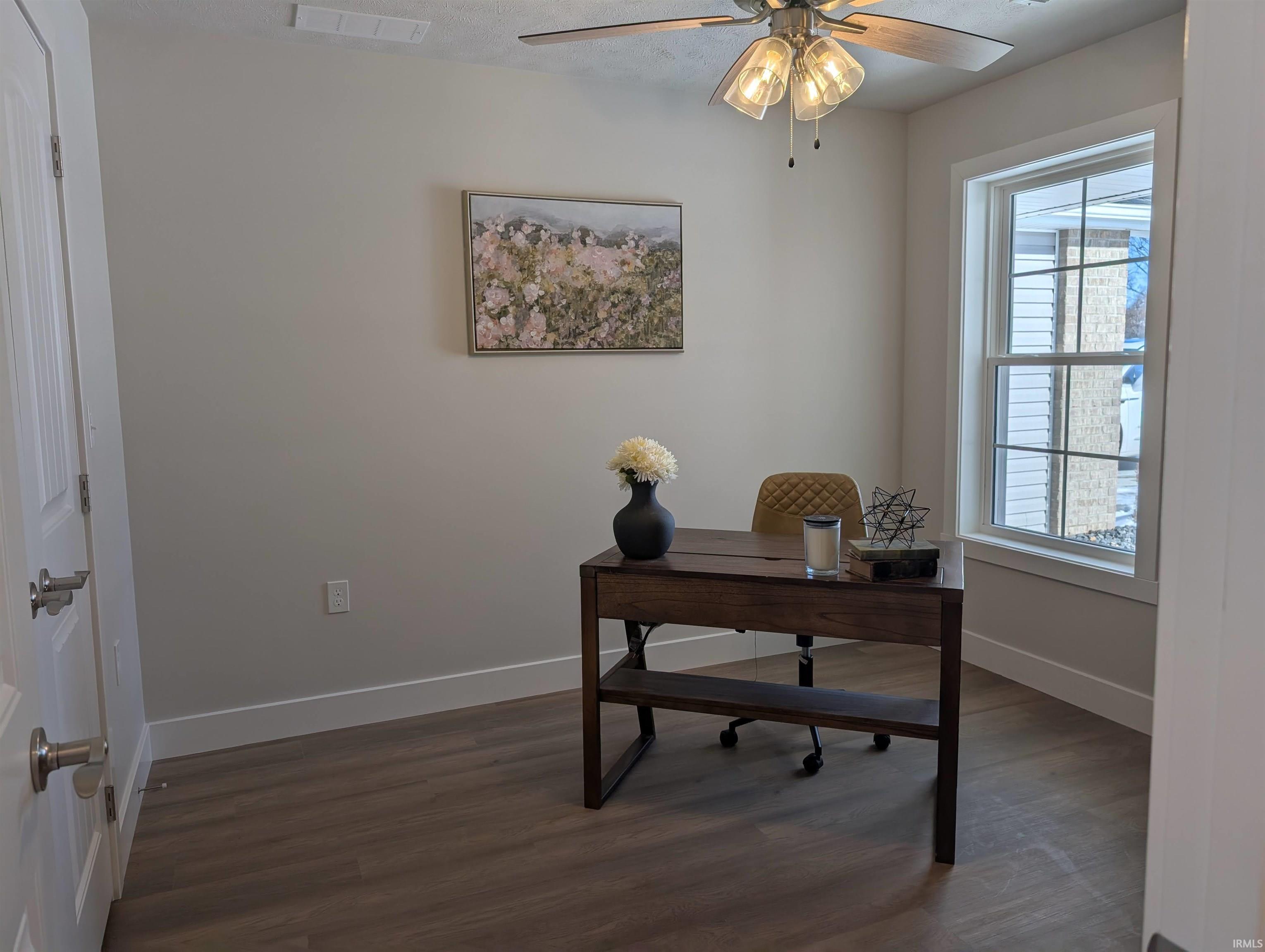 7 Beacon Way Washington, IN 47501 - Photo 5 of 36 Gallery Image 5