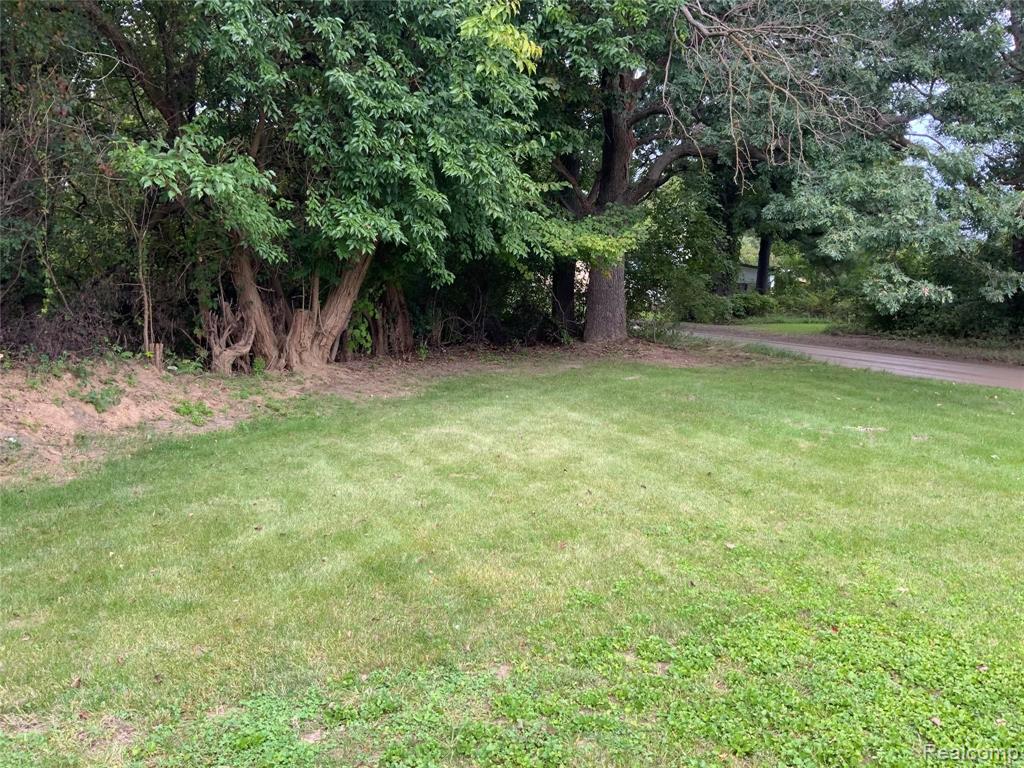 4584 Rood Road Holly, MI 48442 - Photo 2 of 14