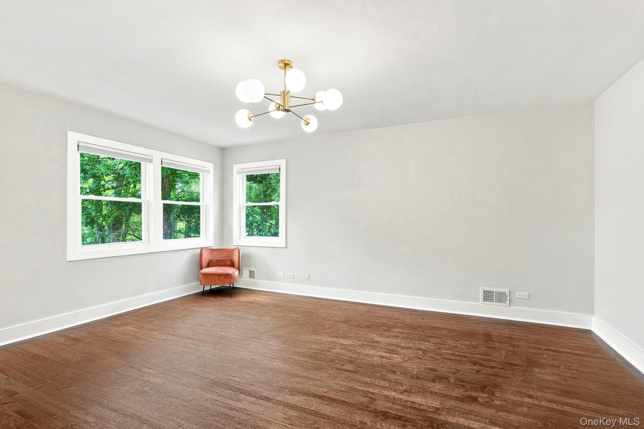 24 Benedict Road Scarsdale, NY 10583 - Photo 12 of 26 Gallery Image 12