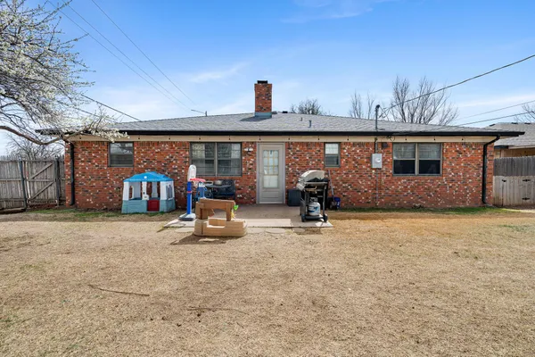 $269,999 | 6000 Gainsborough Road, Amarillo, TX 79106