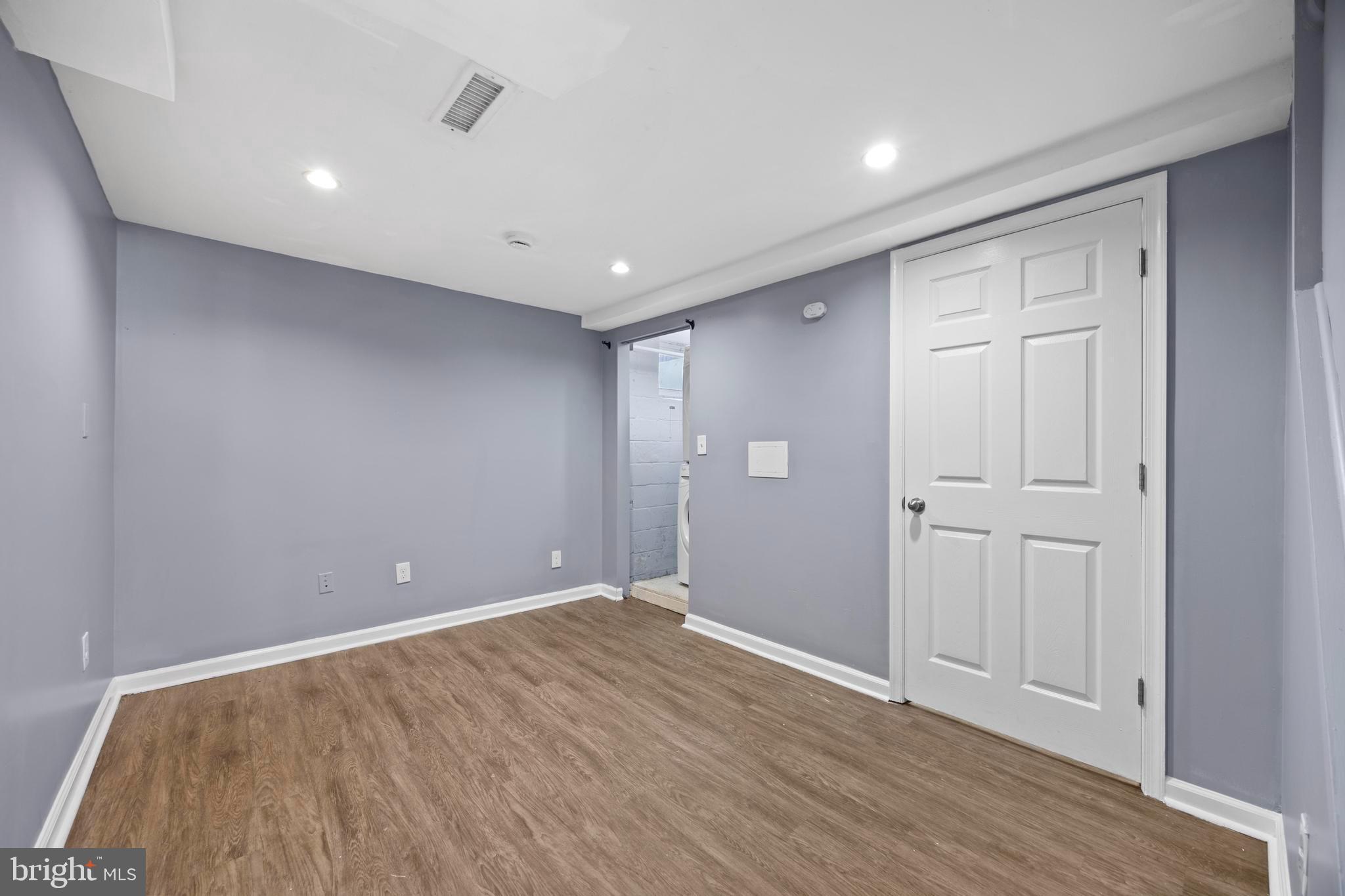 8136 Gray Haven Road Dundalk, MD 21222 - Photo 19 of 37