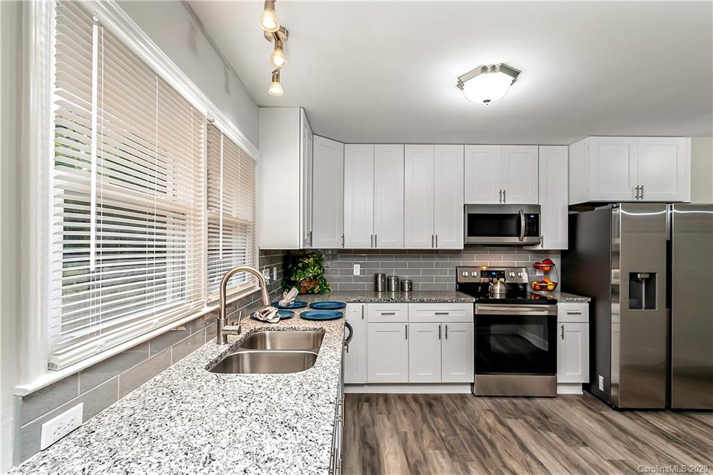 7115 Crossridge Road Charlotte, NC 28214 - Photo 4 of 13 Gallery Image 4