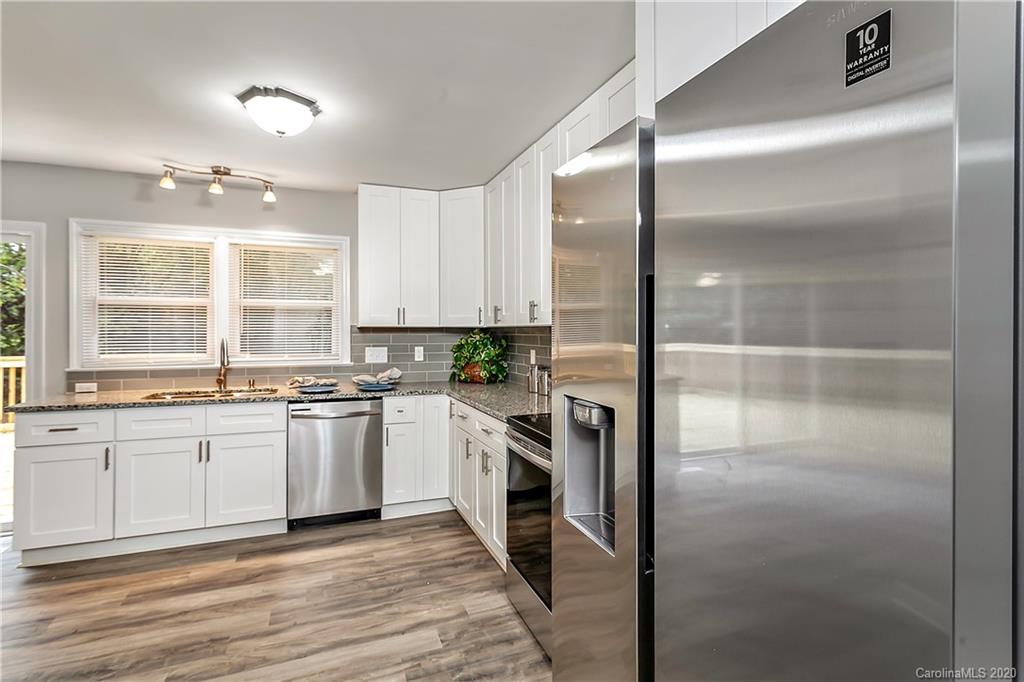 7115 Crossridge Road Charlotte, NC 28214 - Photo 6 of 13 Gallery Image 6