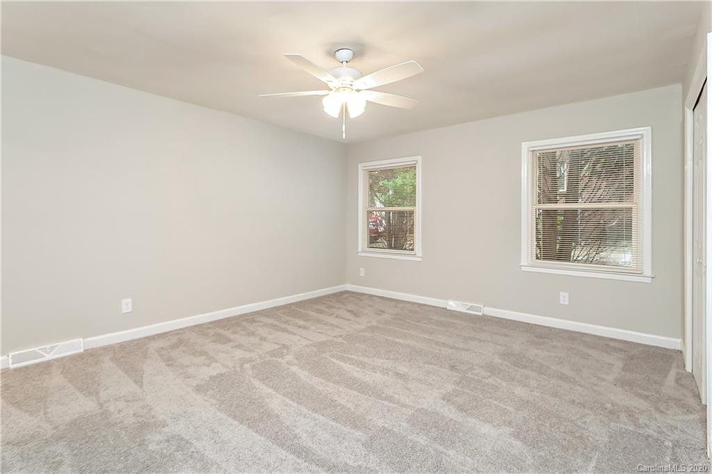 7115 Crossridge Road Charlotte, NC 28214 - Photo 10 of 13 Gallery Image 10