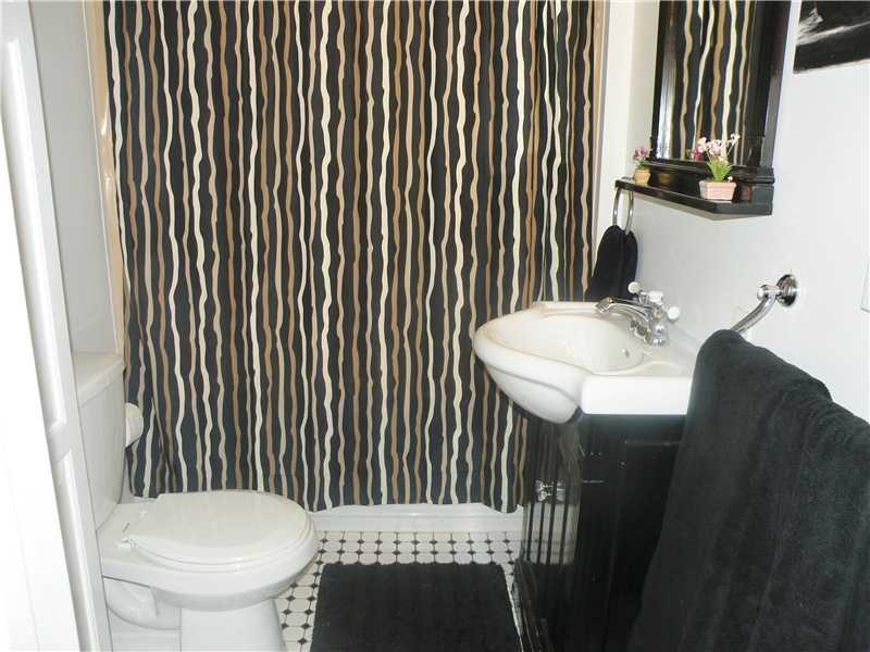 1015 Old Washington Road Canonsburg, PA 15317 - Photo 14 of 25 Full Bath.