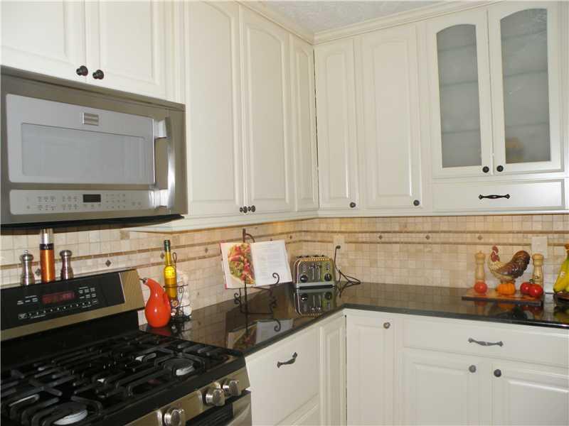 1015 Old Washington Road Canonsburg, PA 15317 - Photo 8 of 25 Kitchen.