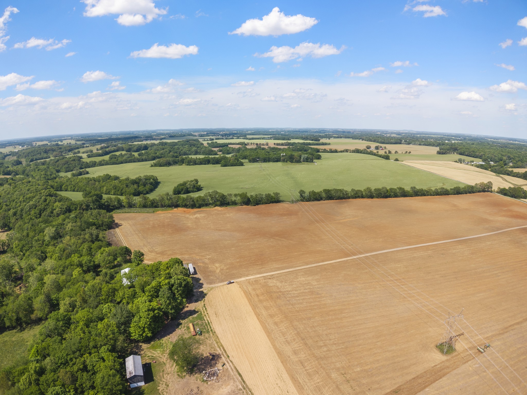 5078 Boyd Holland Road Springfield, TN 37172 - Photo 13 of 46 a view of a lake with a city