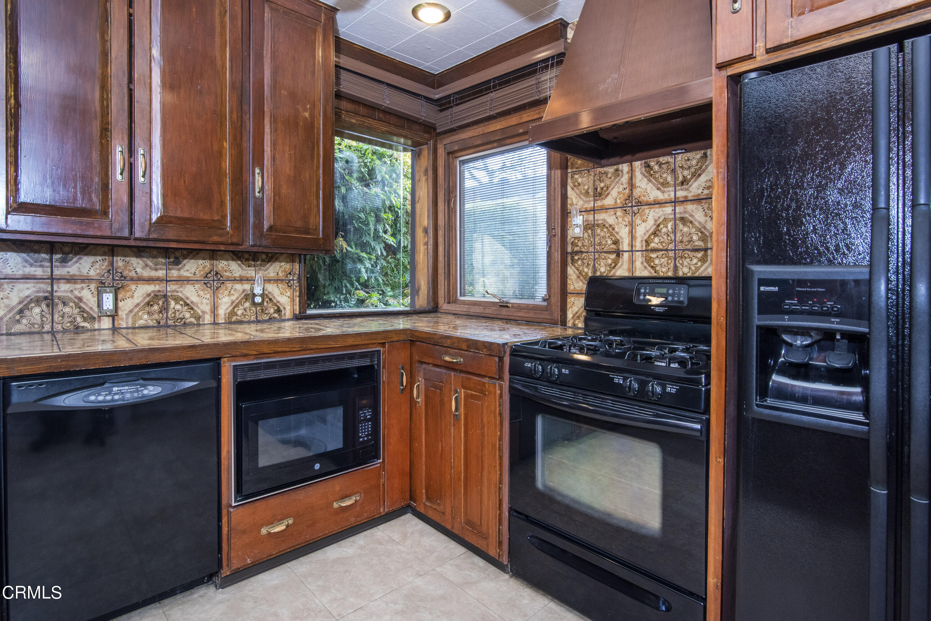 1024 Beverly Way Altadena, CA 91001 - Photo 13 of 53 CJC_8723B