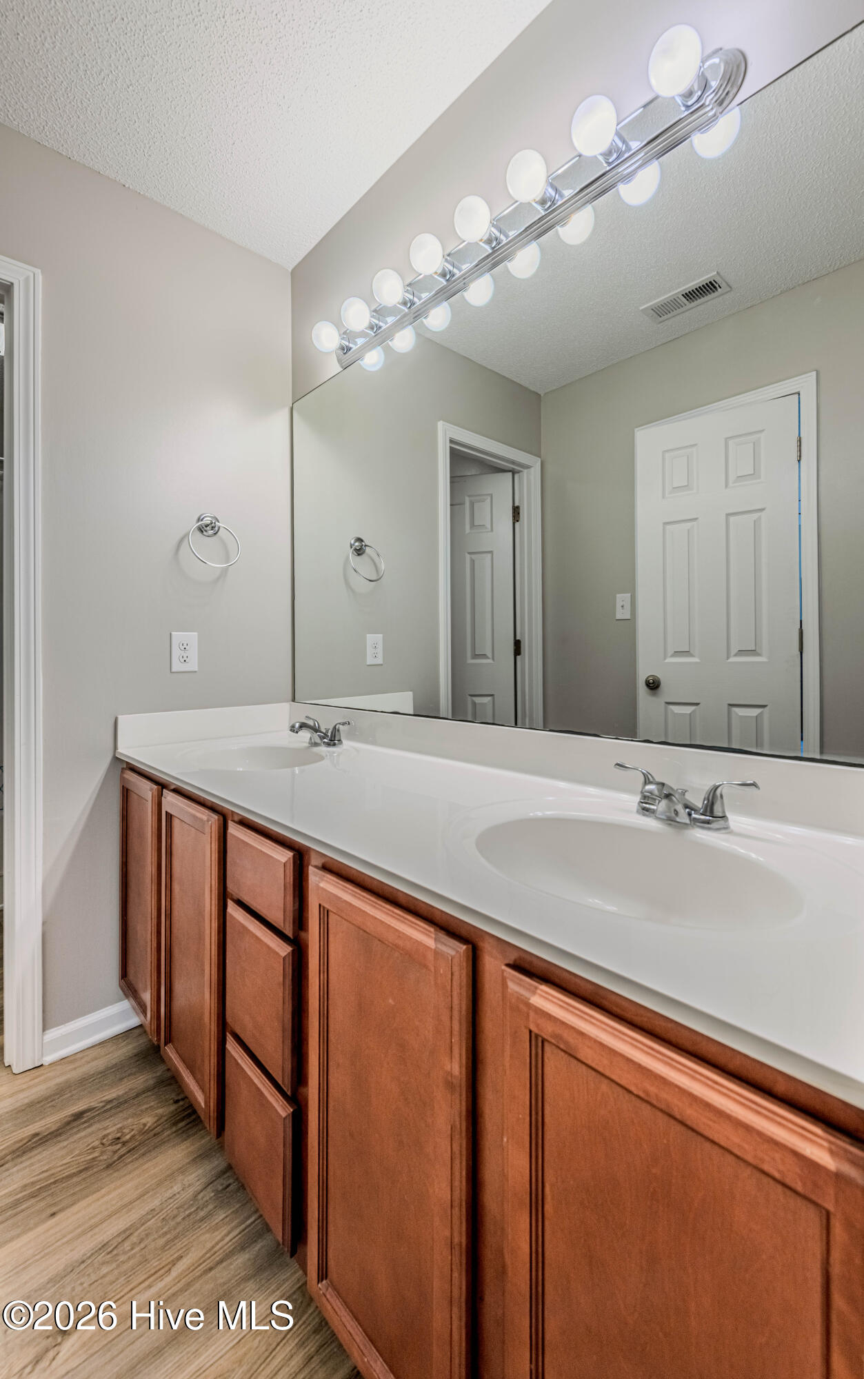 317 Shadyrock Path Richlands, NC 28574 - Photo 26 of 52 Rbecca P (22 of 51)