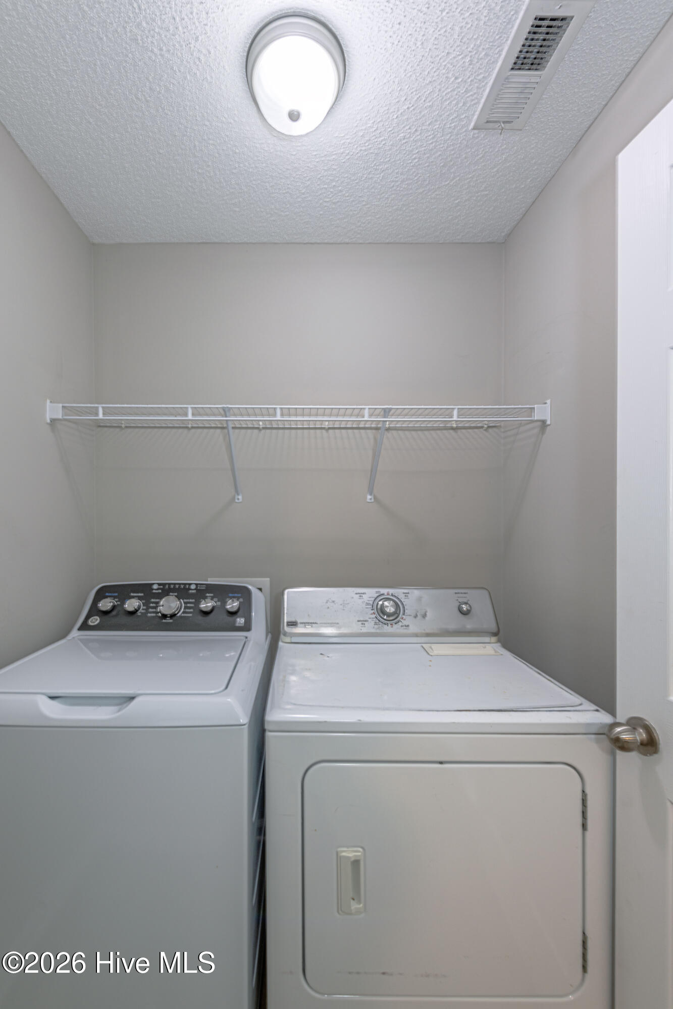 317 Shadyrock Path Richlands, NC 28574 - Photo 31 of 52 Rbecca P (30 of 51)