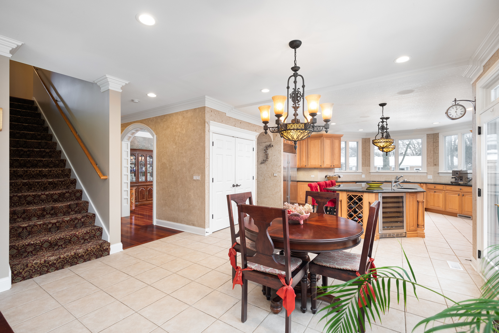 655 Sunset Drive Naperville, IL 60540 - Photo 23 of 61 a dining room with furniture and window