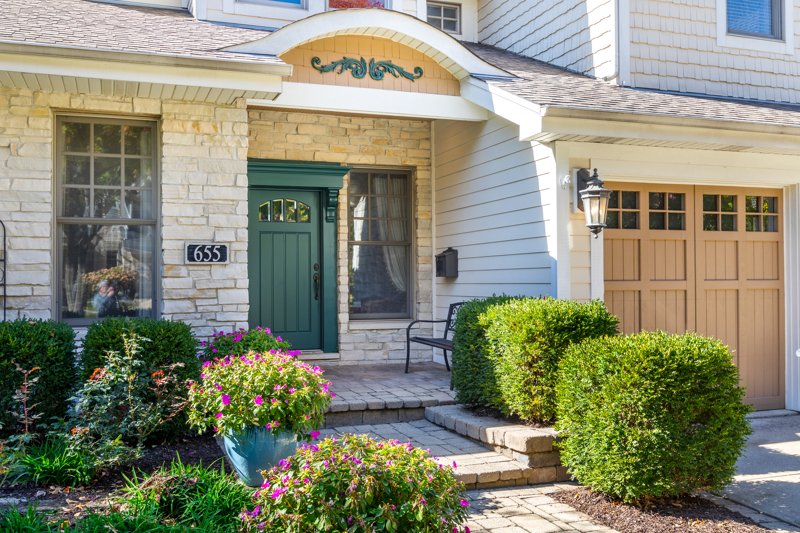 655 Sunset Drive Naperville, IL 60540 - Photo 6 of 61