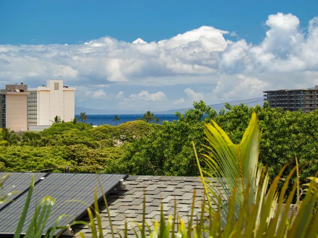 $3,750,000 | 19 Holomakani Place, Lahaina, HI 96761