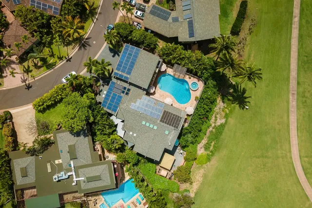 $3,750,000 | 19 Holomakani Place, Lahaina, HI 96761