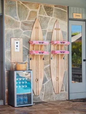 $3,750,000 | 19 Holomakani Place, Lahaina, HI 96761