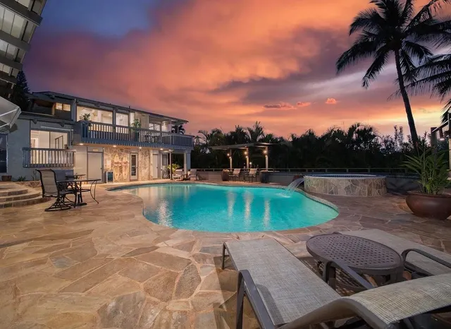 $3,750,000 | 19 Holomakani Place, Lahaina, HI 96761