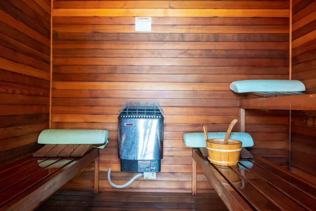 $3,750,000 | 19 Holomakani Place, Lahaina, HI 96761