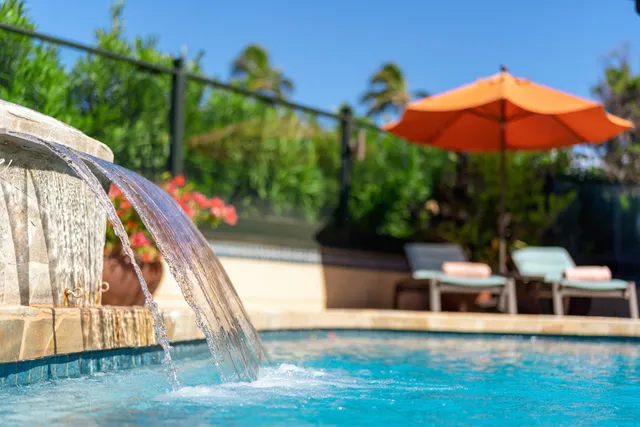 $3,750,000 | 19 Holomakani Place, Lahaina, HI 96761