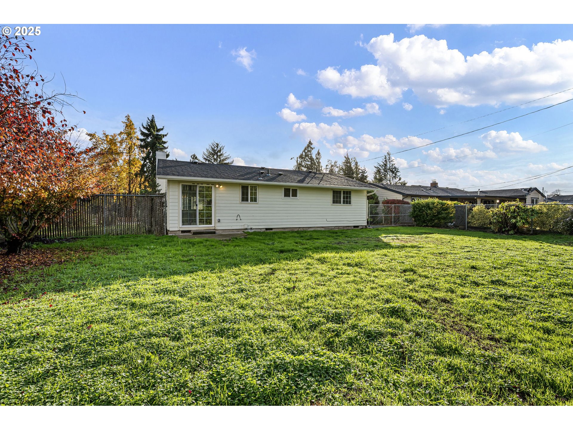 450 U Street Springfield, OR 97477 - Photo 23 of 25 a view of a house with a big yard