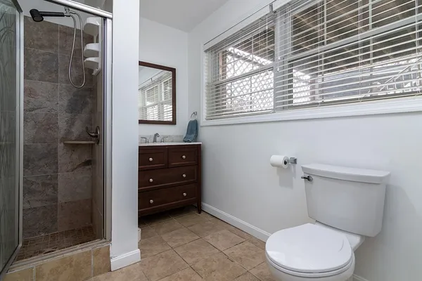 $599,000 | 160 Suburban Parkway, Warwick, RI 02889