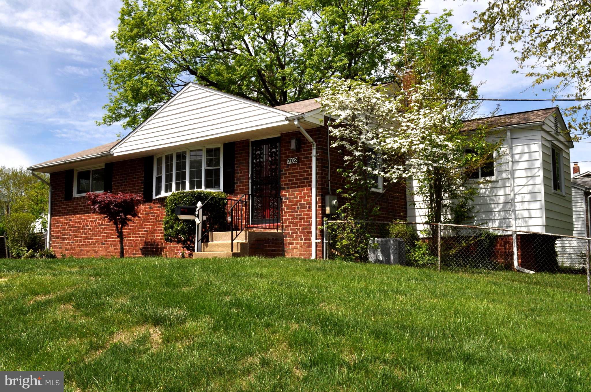 702 Robert Road Rockville, MD 20850 - Photo 1 of 21 Welcome to 702 Robert Road