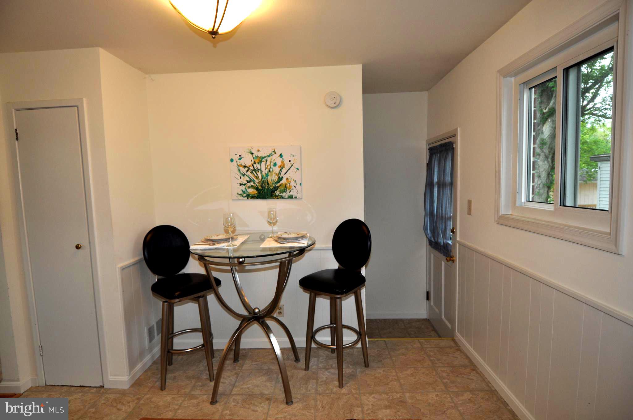 702 Robert Road Rockville, MD 20850 - Photo 7 of 21 Dining off Kitchen