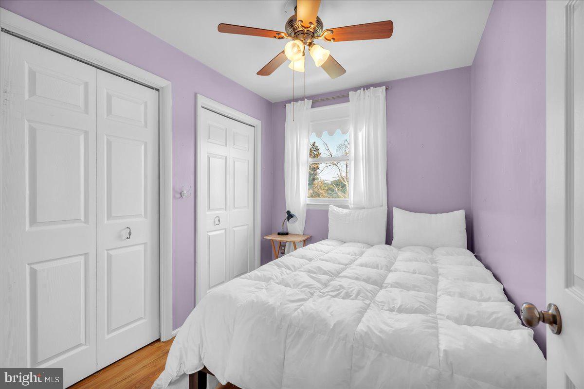 1 Old Forge Road Pennsville, NJ 08070 - Photo 14 of 35 Second bedroom hardwood flooring