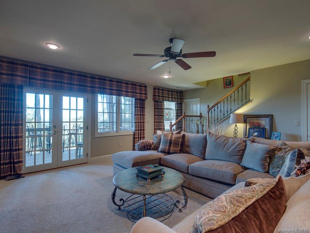 16 Spring Ridge Lane Hendersonville, NC 28739 - Photo 11 of 19 Gallery Image 11