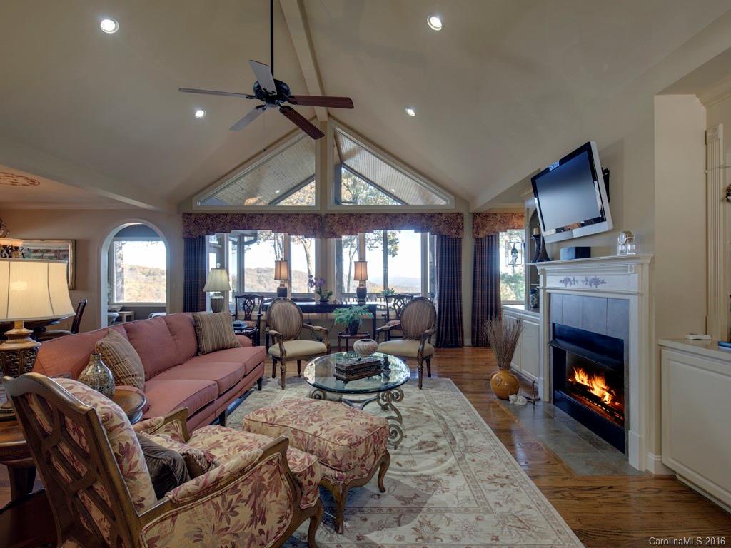 16 Spring Ridge Lane Hendersonville, NC 28739 - Photo 3 of 19 Gallery Image 3