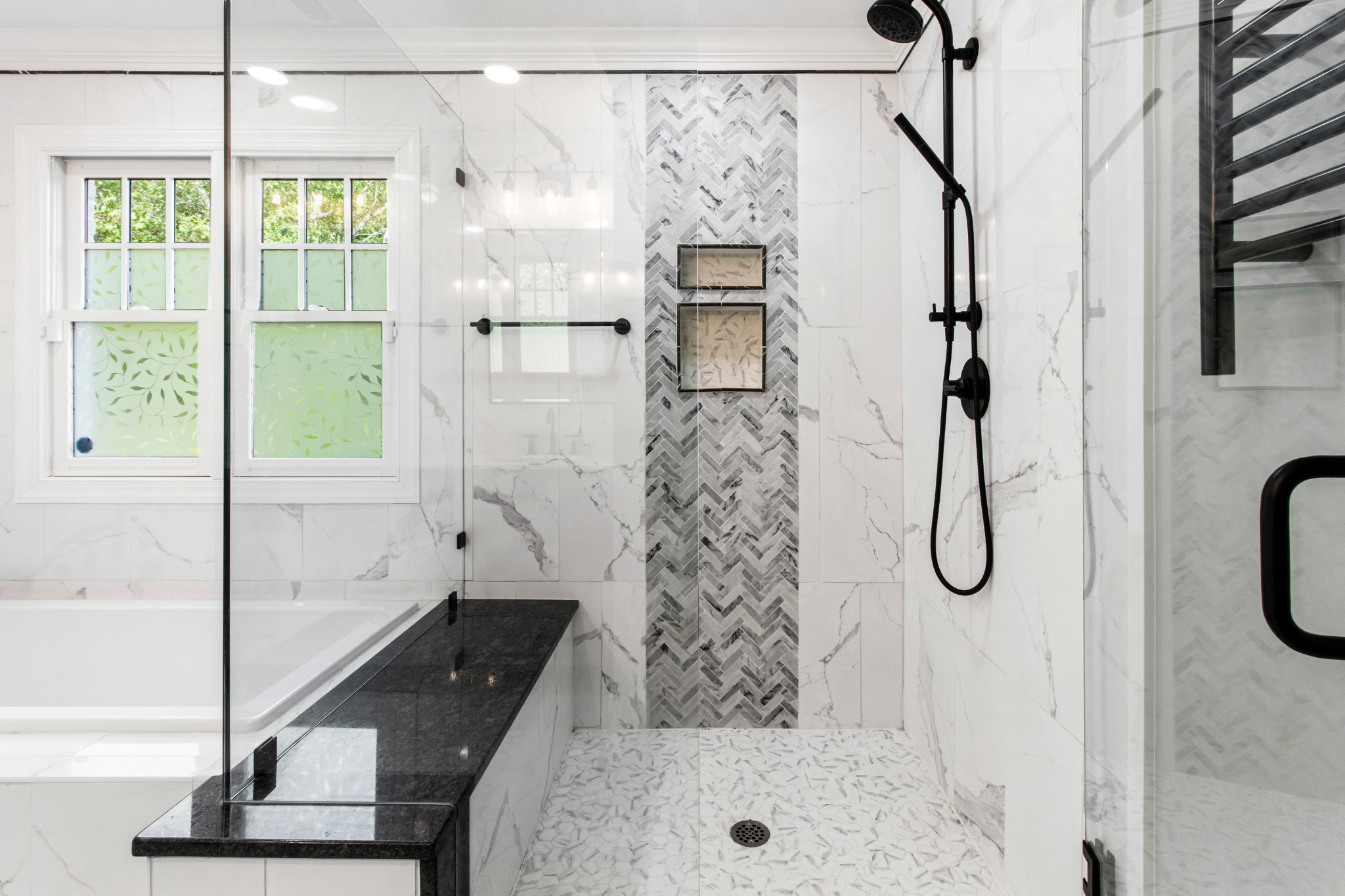 209 Hawkins Road Clarksville, TN 37040 - Photo 23 of 39 a bathroom with a bath tub and a shower