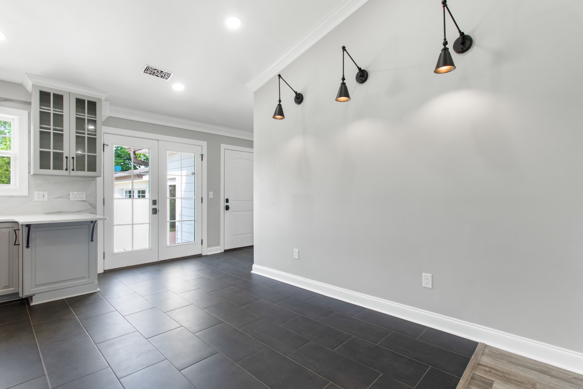 209 Hawkins Road Clarksville, TN 37040 - Photo 10 of 39 a view of an empty room with a window