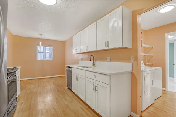$2,250 | 6850 10th Avenue North, Unit 101, Lake Worth, FL 33467