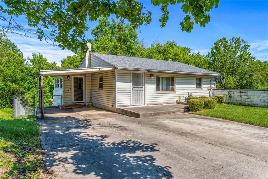 1505 Willowbrook Road New Castle, PA 16101 - Photo 1 of 10 Gallery Image 1