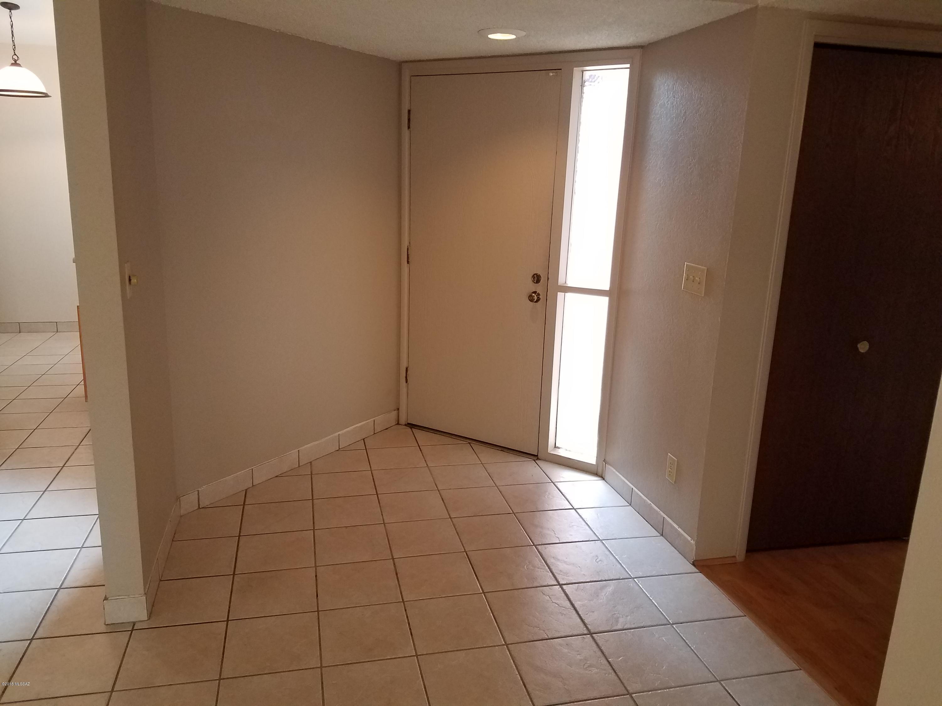 4312 East Blanton Road Tucson, AZ 85712 - Photo 6 of 33