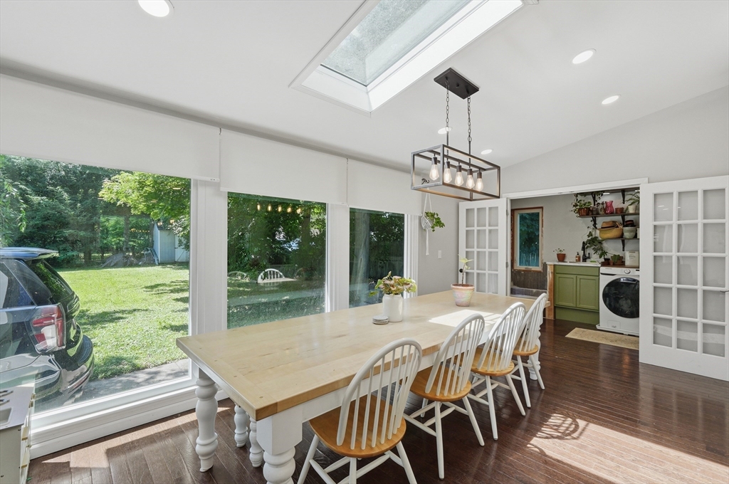 28 Shepard Street Westfield, MA 01085 - Photo 8 of 37