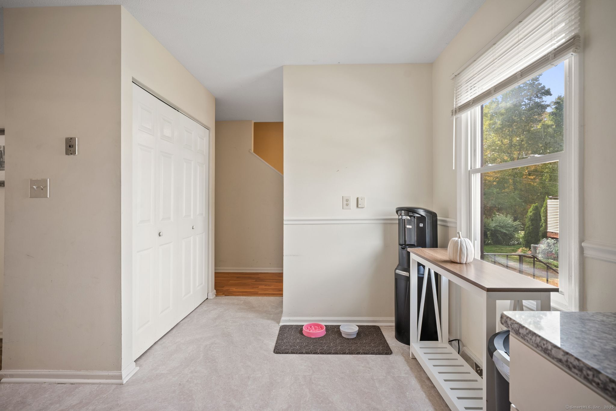 246 Reeds Gap Road, Unit 1D North Branford, CT 06472 - Photo 5 of 35 a very nice looking room with a large window