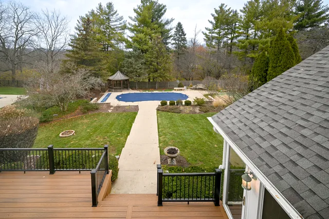 a view of a outdoor space