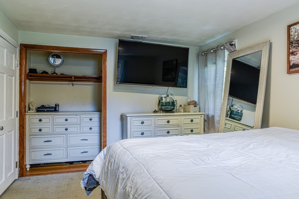 92 Taxiera Road Stoughton, MA 02072 - Photo 17 of 39