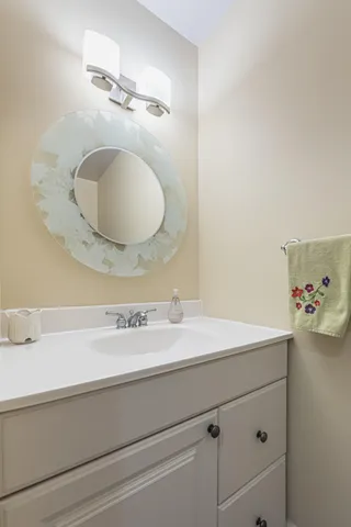 $294,000 | 644 Watersedge Drive, Ann Arbor, MI 48105