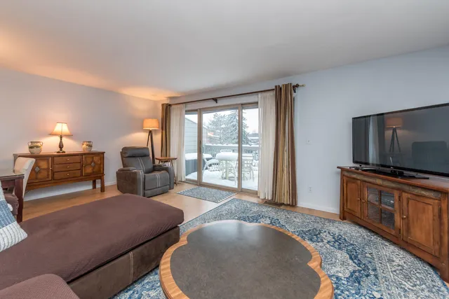 $294,000 | 644 Watersedge Drive, Ann Arbor, MI 48105