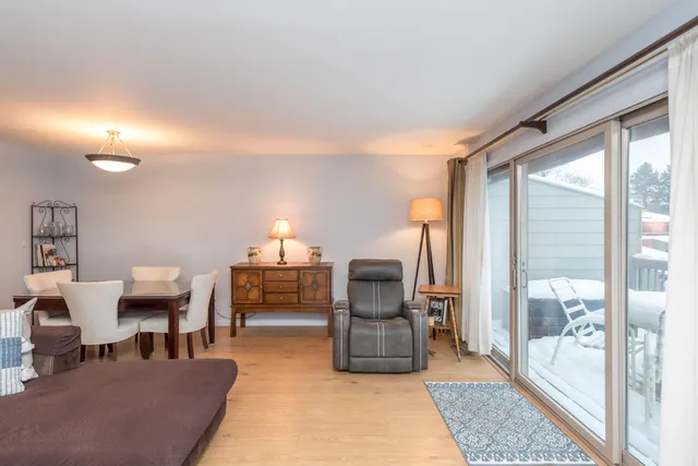 $294,000 | 644 Watersedge Drive, Ann Arbor, MI 48105