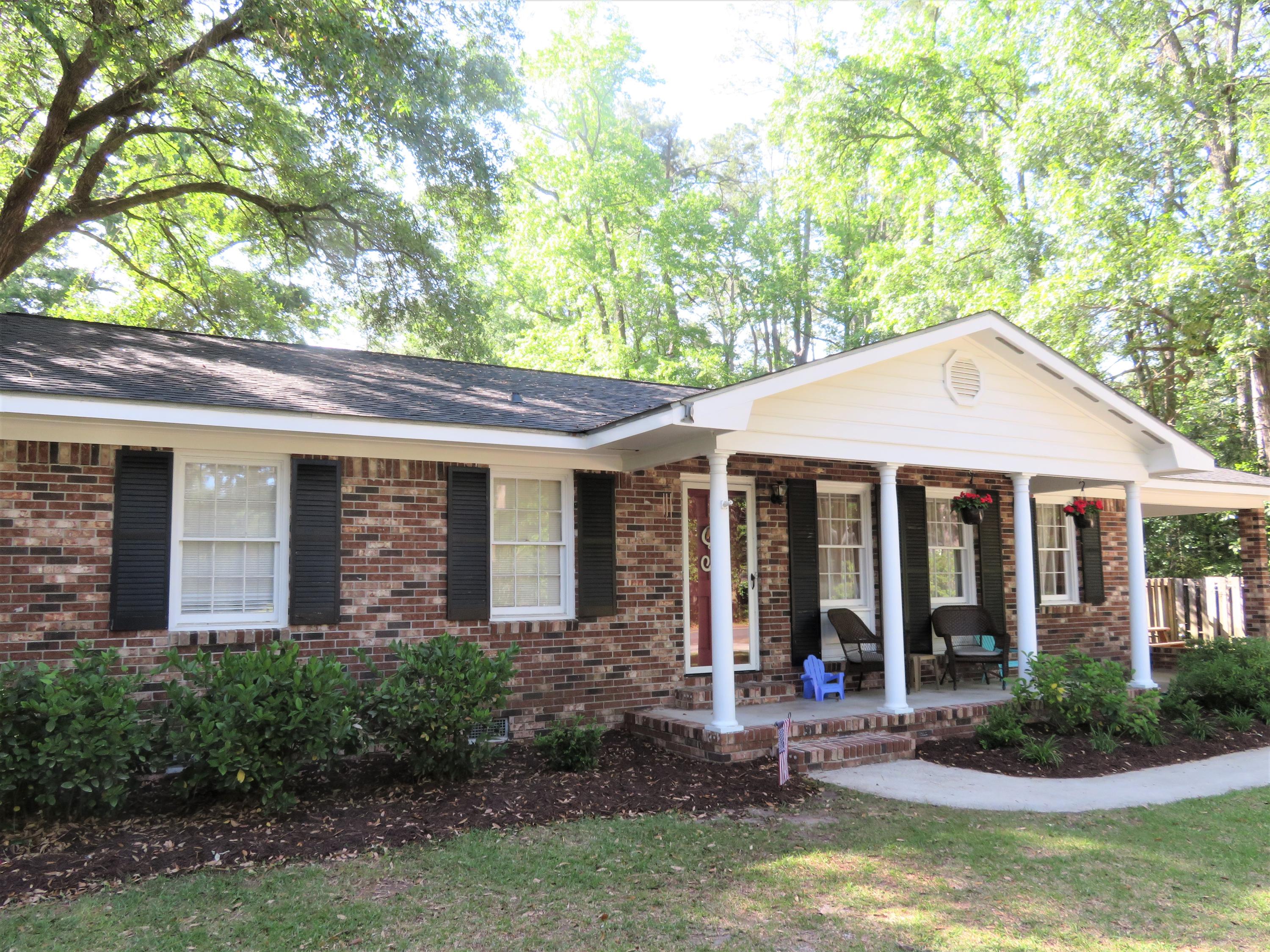 206 Holly Road Walterboro, SC 29488 - Photo 1 of 38 IMG_0062