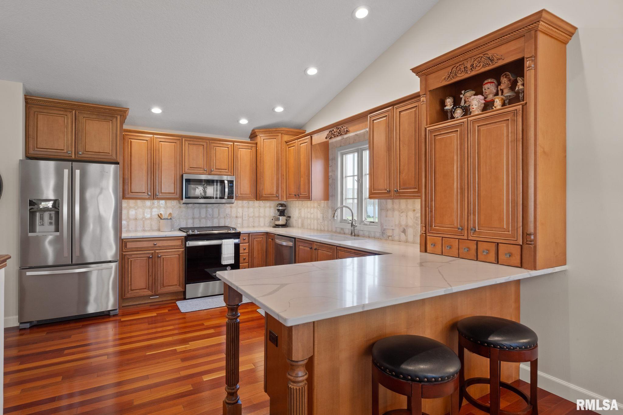 342 Heather Glen Eldridge, IA 52748 - Photo 13 of 47