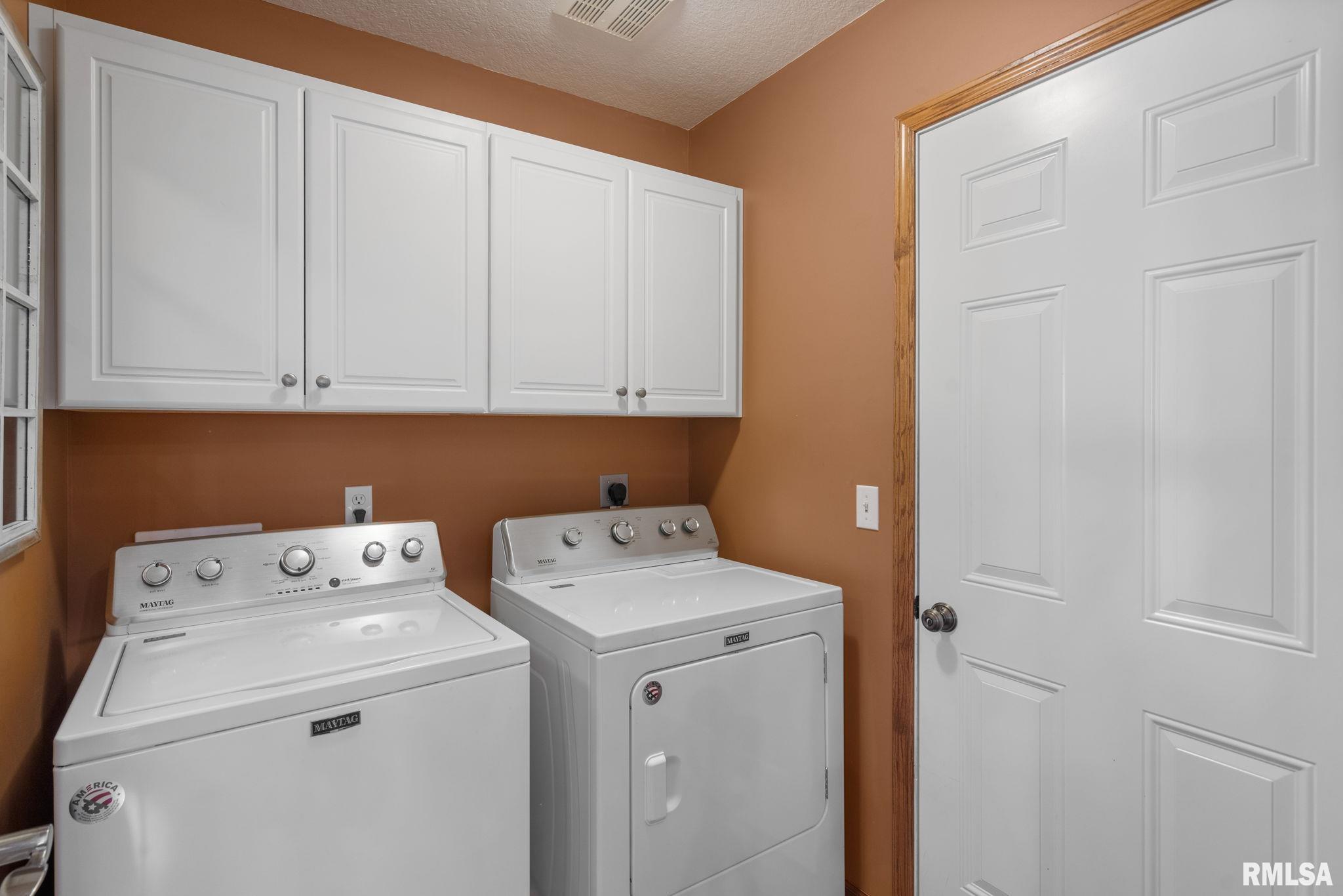 342 Heather Glen Eldridge, IA 52748 - Photo 16 of 47