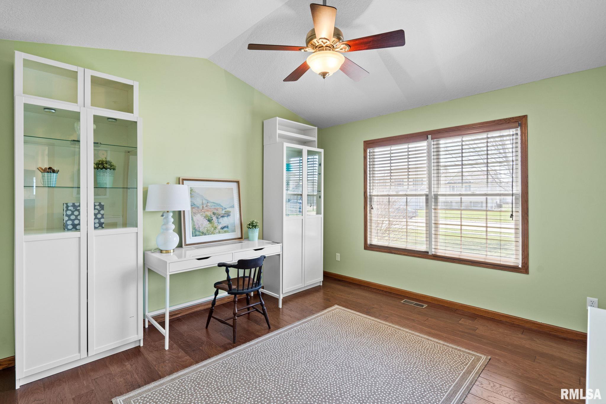 342 Heather Glen Eldridge, IA 52748 - Photo 23 of 47