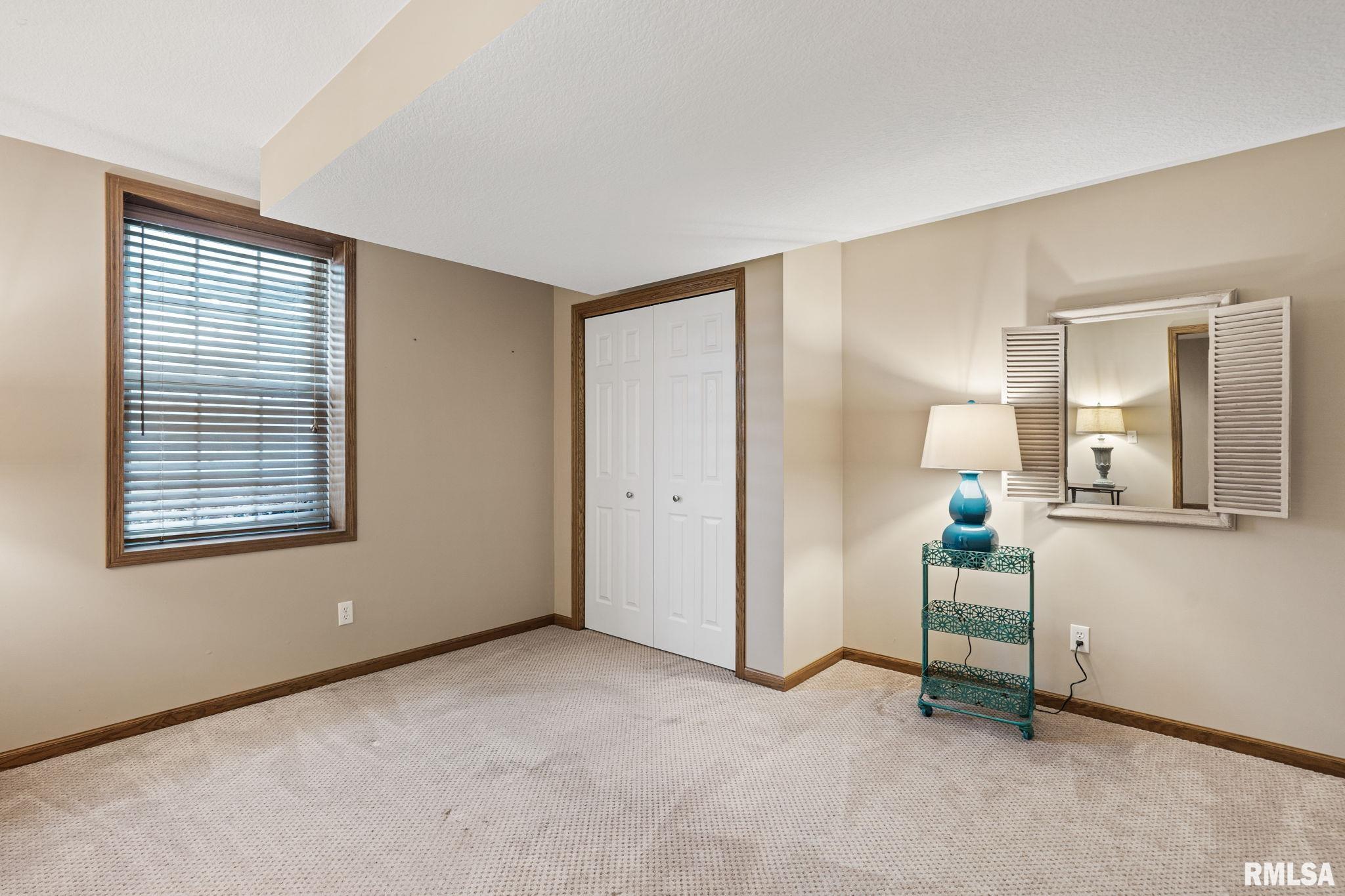 342 Heather Glen Eldridge, IA 52748 - Photo 31 of 47